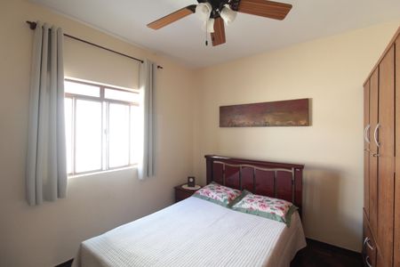 Casa à venda com 351m², 2 quartos e 1 vagaQuarto 1