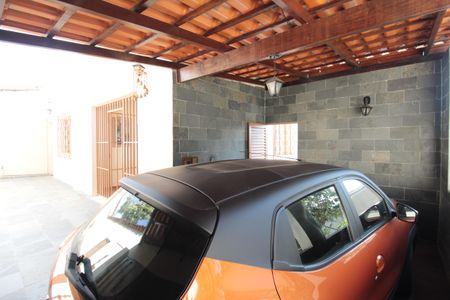 Casa à venda com 351m², 2 quartos e 1 vagaGaragem