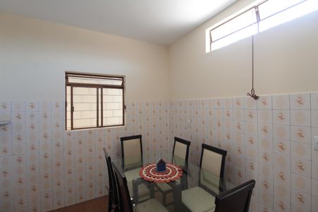 Casa à venda com 351m², 2 quartos e 1 vagaCopa