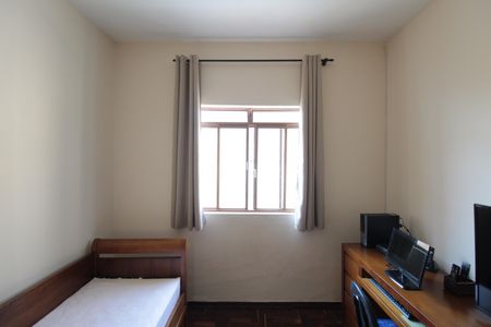 Casa à venda com 351m², 2 quartos e 1 vagaQuarto 2