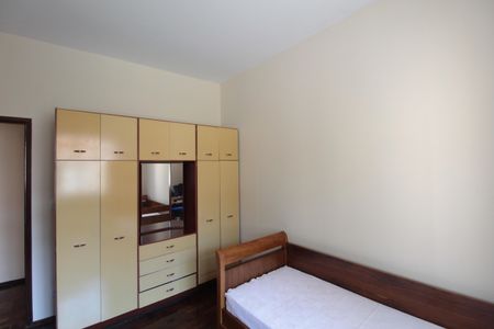 Casa à venda com 351m², 2 quartos e 1 vagaQuarto 2