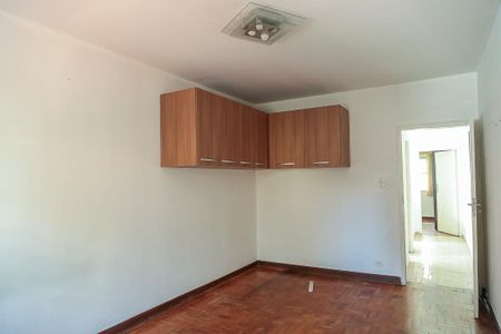 Casa à venda com 215m², 3 quartos e 2 vagas Casa à venda com 215m², 3 quartos e 2 vagasQuarto 2