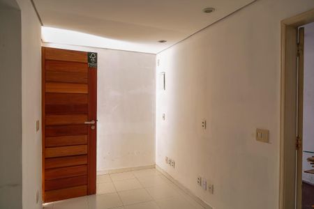 Casa à venda com 215m², 3 quartos e 2 vagas Casa à venda com 215m², 3 quartos e 2 vagasCozinha