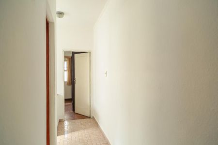 Casa à venda com 215m², 3 quartos e 2 vagas Casa à venda com 215m², 3 quartos e 2 vagasCorredor