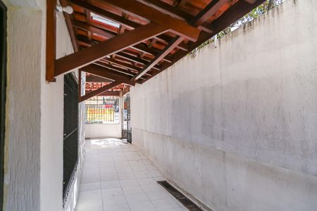 Casa à venda com 215m², 3 quartos e 2 vagas Casa à venda com 215m², 3 quartos e 2 vagasQuintal