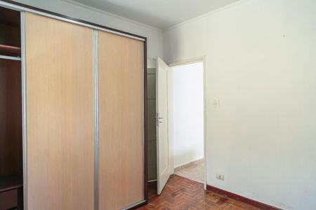 Casa à venda com 215m², 3 quartos e 2 vagas Casa à venda com 215m², 3 quartos e 2 vagasQuarto 1