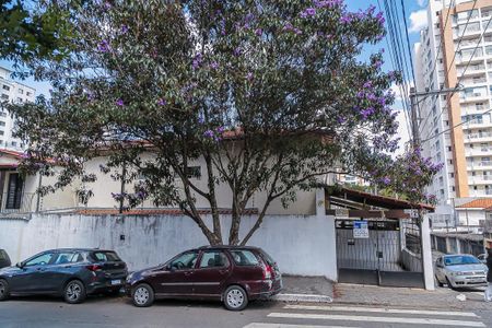 Casa à venda com 215m², 3 quartos e 2 vagas Casa à venda com 215m², 3 quartos e 2 vagasVista da Rua