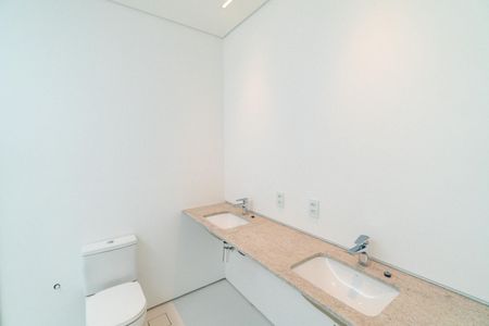 Casa à venda com 160m², 2 quartos e 2 vagasBanheiro da Suíte 2