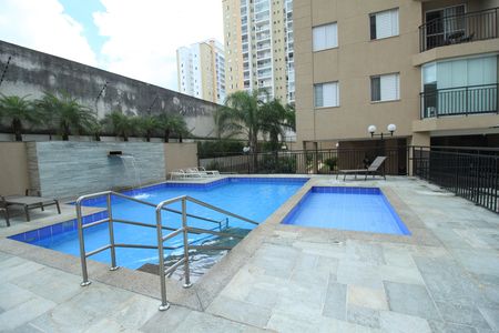 Apartamento à venda com 63m², 3 quartos e 1 vaga Apartamento à venda com 63m², 3 quartos e 1 vagaÁrea comum - Piscina