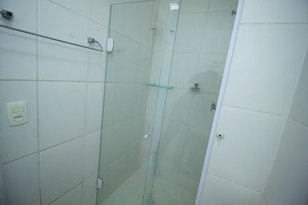 Apartamento à venda com 63m², 3 quartos e 1 vaga Apartamento à venda com 63m², 3 quartos e 1 vagaBanheiro Social