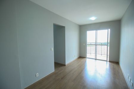Apartamento à venda com 63m², 3 quartos e 1 vaga Apartamento à venda com 63m², 3 quartos e 1 vagaSala
