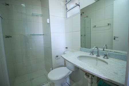 Apartamento à venda com 63m², 3 quartos e 1 vaga Apartamento à venda com 63m², 3 quartos e 1 vagaBanheiro da Suíte