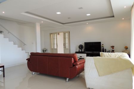 Casa de condomínio à venda com 900m², 5 quartos e 2 vagasSala