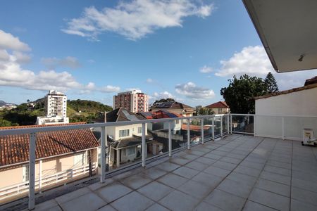 Casa de condomínio à venda com 900m², 5 quartos e 2 vagasVaranda dos Quartos