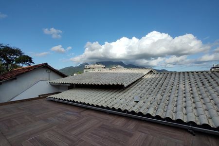 Casa de condomínio à venda com 900m², 5 quartos e 2 vagasQuintal