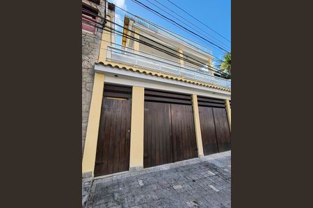 Casa de condomínio à venda com 900m², 5 quartos e 2 vagasFachada