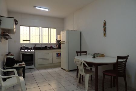 Casa de condomínio à venda com 900m², 5 quartos e 2 vagasCozinha