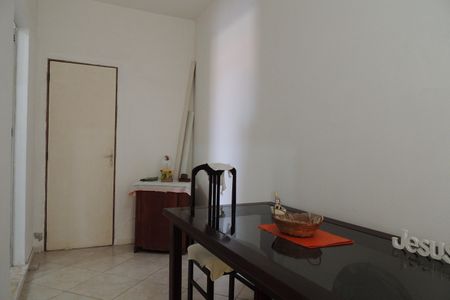 Casa de condomínio à venda com 900m², 5 quartos e 2 vagasCopa