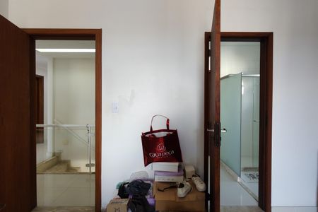 Casa de condomínio à venda com 900m², 5 quartos e 2 vagasSuíte 1