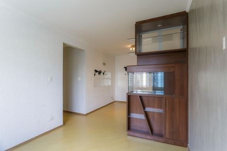 Apartamento à venda com 91m², 2 quartos e 1 vaga Apartamento à venda com 91m², 2 quartos e 1 vagaSala