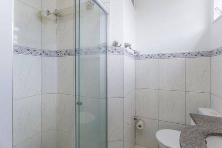 Apartamento à venda com 91m², 2 quartos e 1 vaga Apartamento à venda com 91m², 2 quartos e 1 vagaBanheiro da Suíte 2