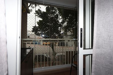 Apartamento para alugar com 52m², 2 quartos e 1 vagaVaranda