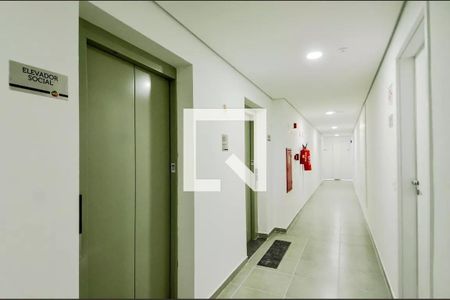 Apartamento para alugar com 42m², 2 quartos e 1 vagaHall de entrada