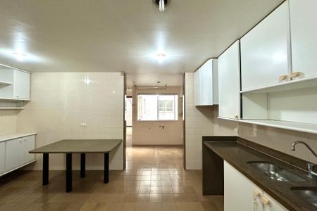 Apartamento para alugar com 290m², 4 quartos e 3 vagasCozinha