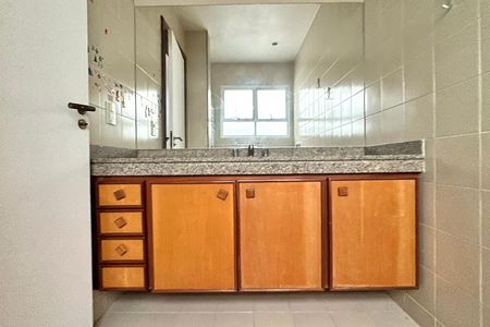 Apartamento para alugar com 290m², 4 quartos e 3 vagasSuíte 04