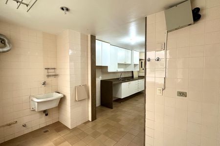 Apartamento para alugar com 290m², 4 quartos e 3 vagasÁrea de Serviço