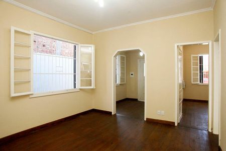 Casa para alugar com 117m², 2 quartos e 4 vagasSala