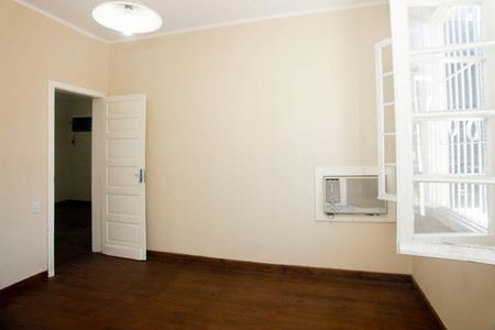 Casa para alugar com 117m², 2 quartos e 4 vagasQuarto 1