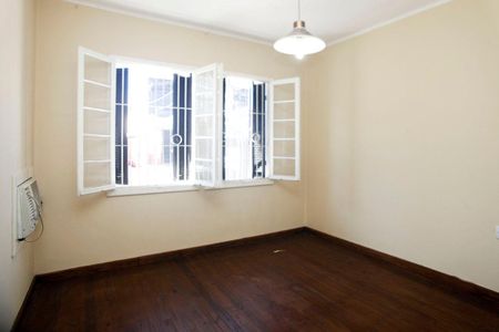 Casa para alugar com 117m², 2 quartos e 4 vagasQuarto 1