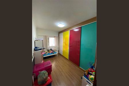 Casa à venda com 6 quartos, 231m² em Vila Alpina, Santo André