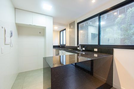 Apartamento à venda com 96m², 1 quarto e 2 vagasCozinha