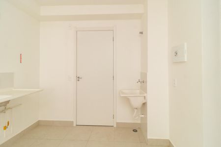 Apartamento para alugar com 33m², 2 quartos e sem vaga Apartamento para alugar com 33m², 2 quartos e sem vagaCozinha e Área de Serviço