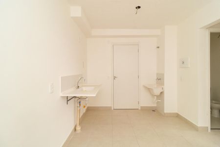 Apartamento para alugar com 33m², 2 quartos e sem vaga Apartamento para alugar com 33m², 2 quartos e sem vagaCozinha e Área de Serviço