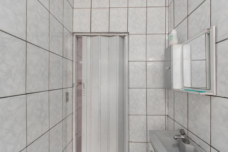 Casa à venda com 400m², 2 quartos e 3 vagasBanheiro