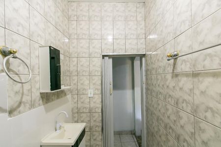 Casa à venda com 400m², 2 quartos e 3 vagasBanheiro da Suíte