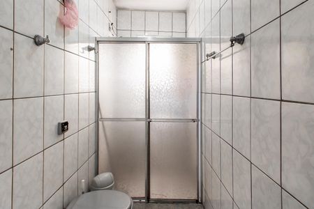 Casa à venda com 400m², 2 quartos e 3 vagasBanheiro