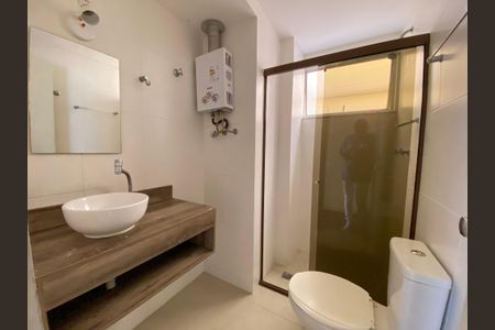 Apartamento à venda com 101m², 4 quartos e 1 vagaBanheiro Social