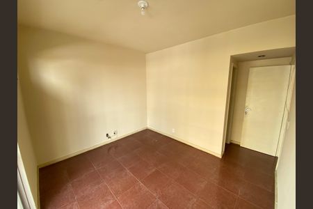 Apartamento à venda com 101m², 4 quartos e 1 vagaQuarto 2