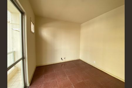 Apartamento à venda com 101m², 4 quartos e 1 vagaQuarto 2