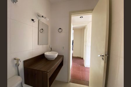 Apartamento à venda com 101m², 4 quartos e 1 vagaBanheiro do Quarto 2
