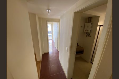 Apartamento à venda com 101m², 4 quartos e 1 vagaCorredor