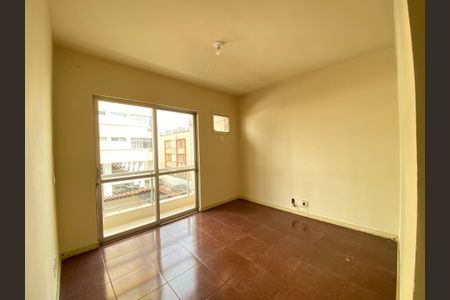 Apartamento à venda com 101m², 4 quartos e 1 vagaQuarto 2