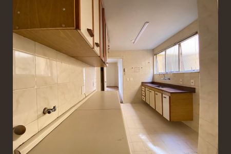 Apartamento à venda com 101m², 4 quartos e 1 vagaCozinha e Área de Serviço