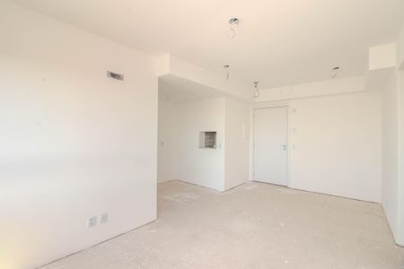 Sala de apartamento à venda com 2 quartos, 64m² em Passo D’areia, Porto Alegre