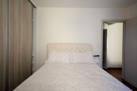 Apartamento à venda com 54m², 2 quartos e 1 vagaQuarto 2