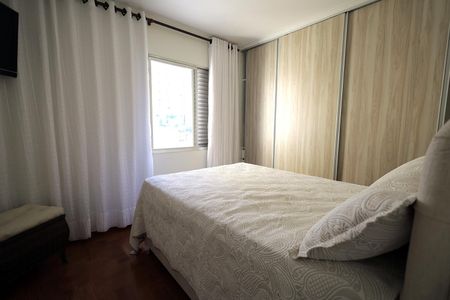 Apartamento à venda com 54m², 2 quartos e 1 vagaQuarto 2